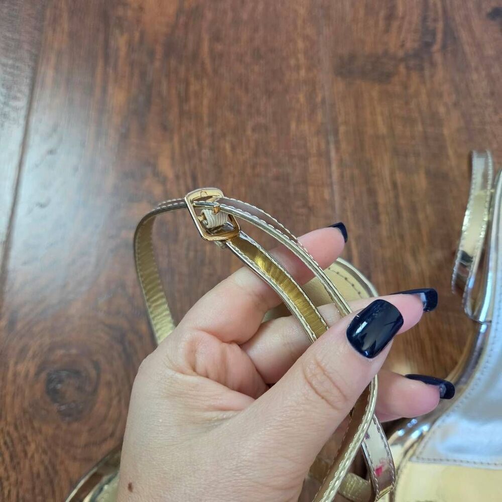 NWOT Glamorous Gold Strappy Barely There Bow Heels - Picture 5 of 9